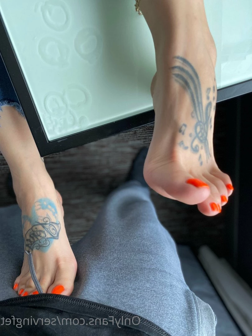 SERVINGBAREFEET [ servingfet ] Onlyfans leaked photo 5080866 on Hotleaks.tv