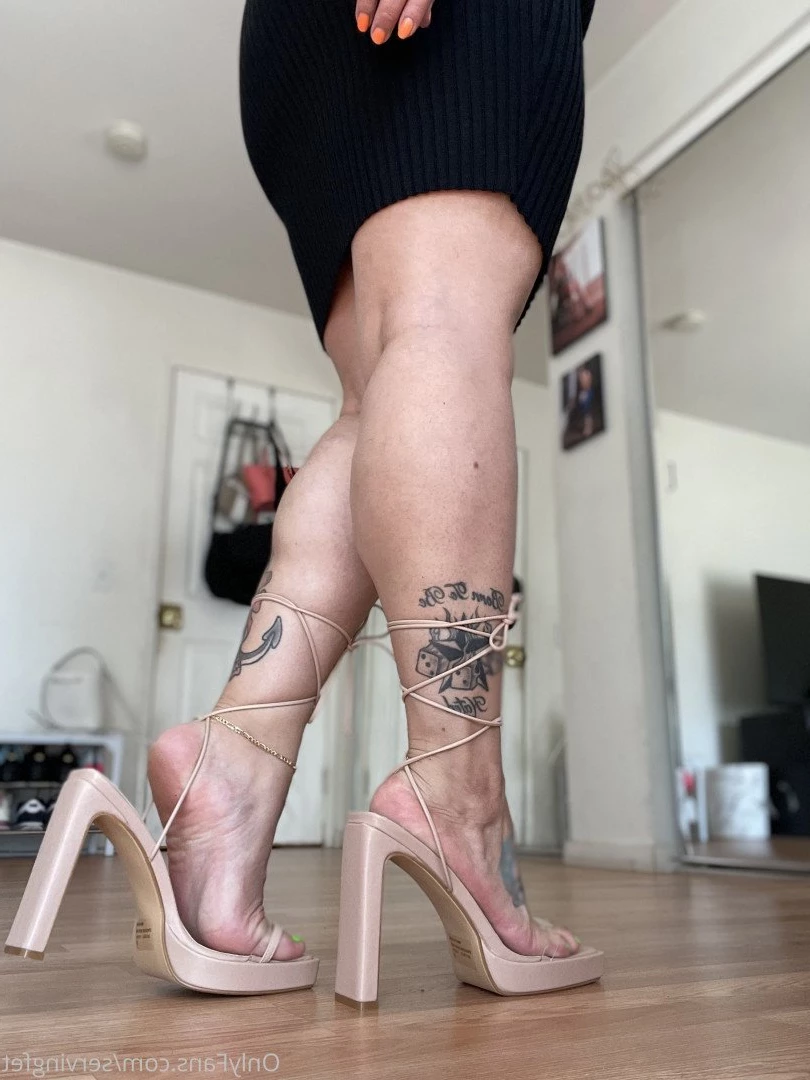 SERVINGBAREFEET [ servingfet ] Onlyfans leaked photo 5081817 on Hotleaks.tv