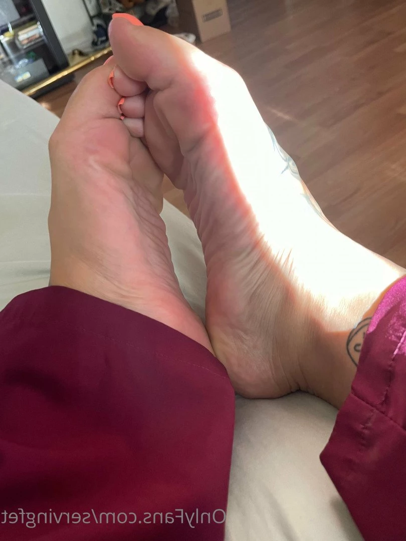 SERVINGBAREFEET [ servingfet ] Onlyfans leaked photo 5081841 on Hotleaks.tv