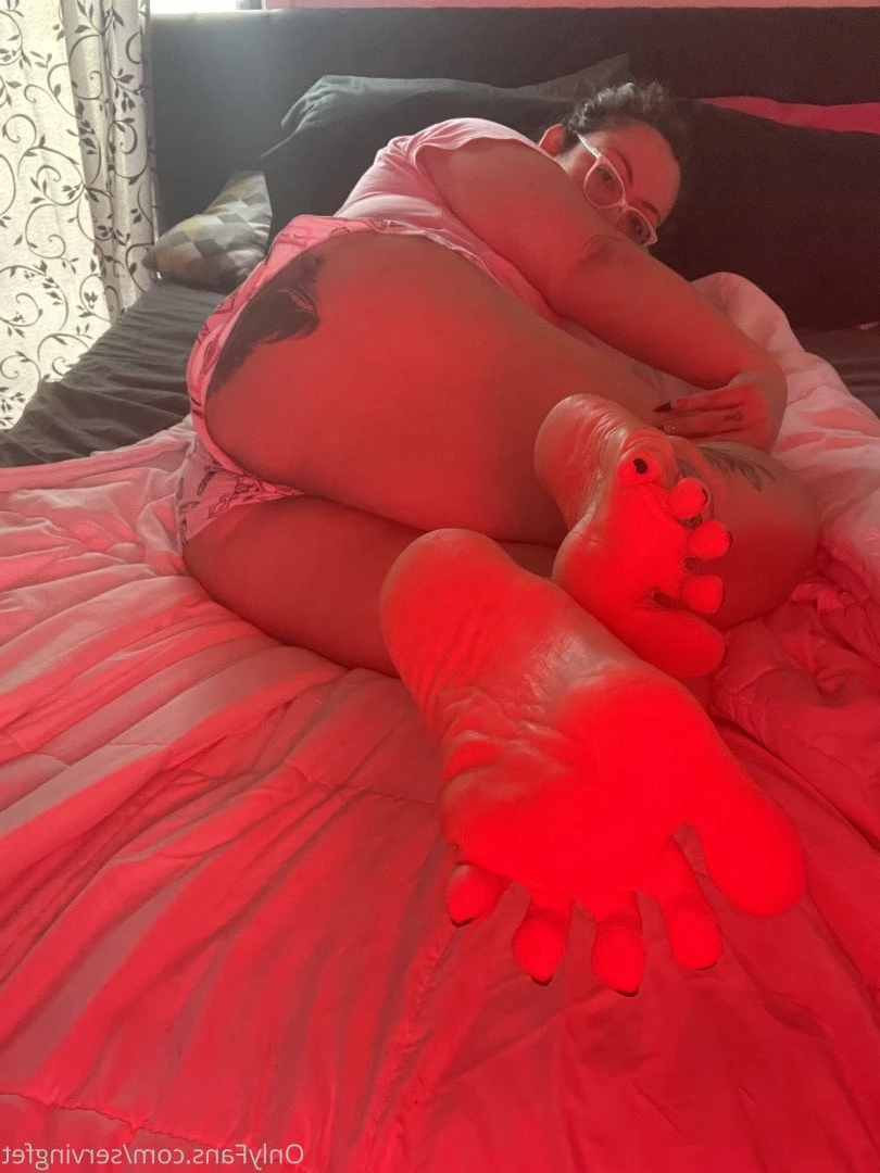 SERVINGBAREFEET [ servingfet ] Onlyfans leaked photo 5081857 on Hotleaks.tv