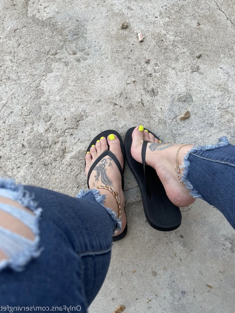 SERVINGBAREFEET [ servingfet ] Onlyfans leaked photo 5081880 on Hotleaks.tv