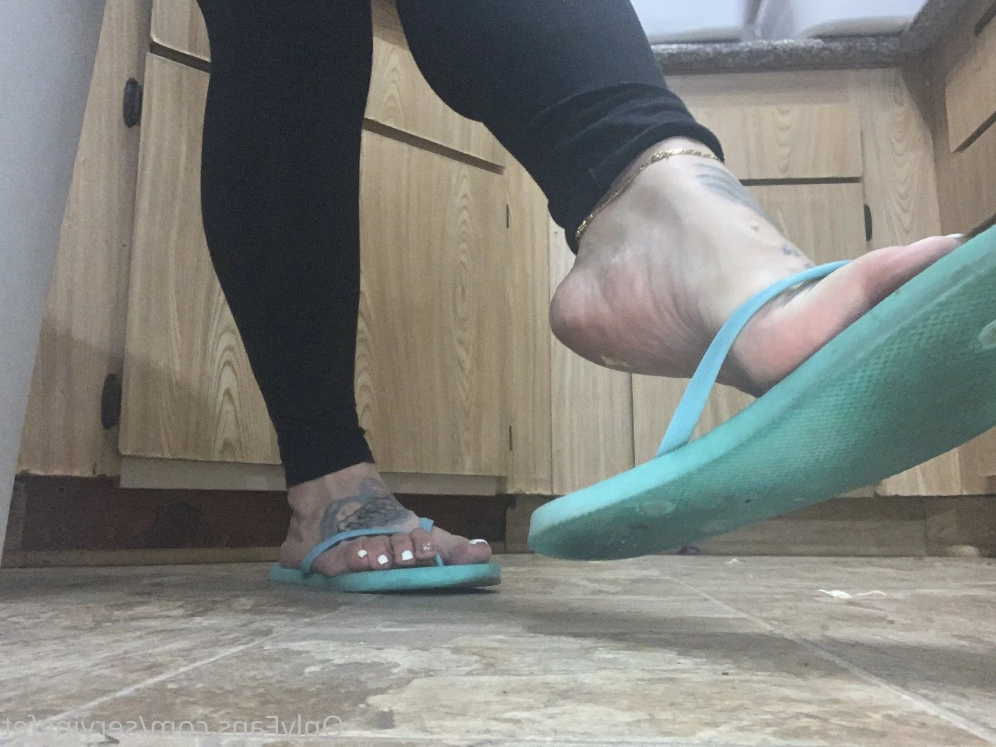 SERVINGBAREFEET [ servingfet ] Onlyfans leaked photo 5083616 on Hotleaks.tv