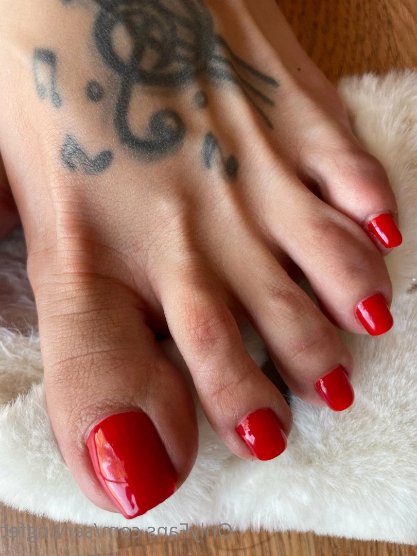 SERVINGBAREFEET [ servingfet ] Onlyfans leaked photo 5084065 on Hotleaks.tv