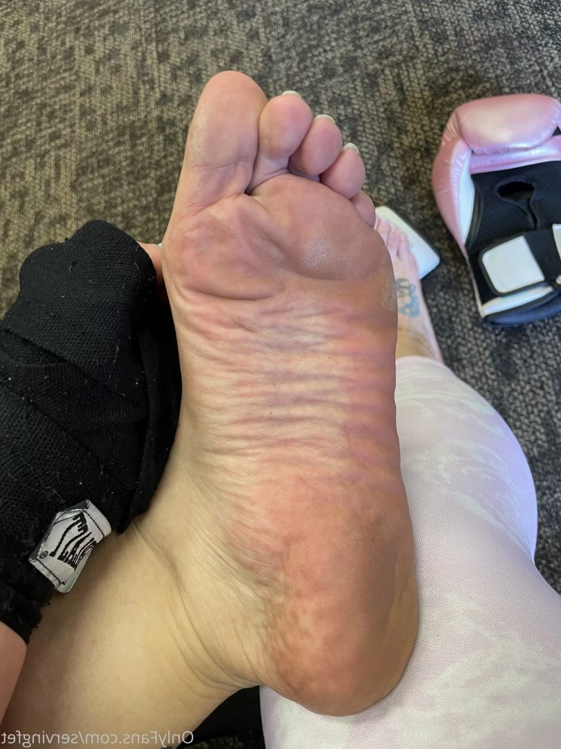 SERVINGBAREFEET [ servingfet ] Onlyfans leaked photo 5084571 on Hotleaks.tv
