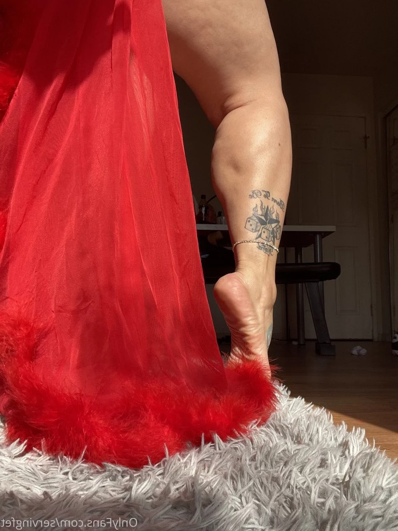 SERVINGBAREFEET [ servingfet ] Onlyfans leaked photo 5084948 on Hotleaks.tv