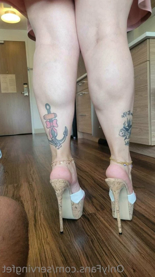SERVINGBAREFEET [ servingfet ] Onlyfans leaked photo 5085161 on Hotleaks.tv
