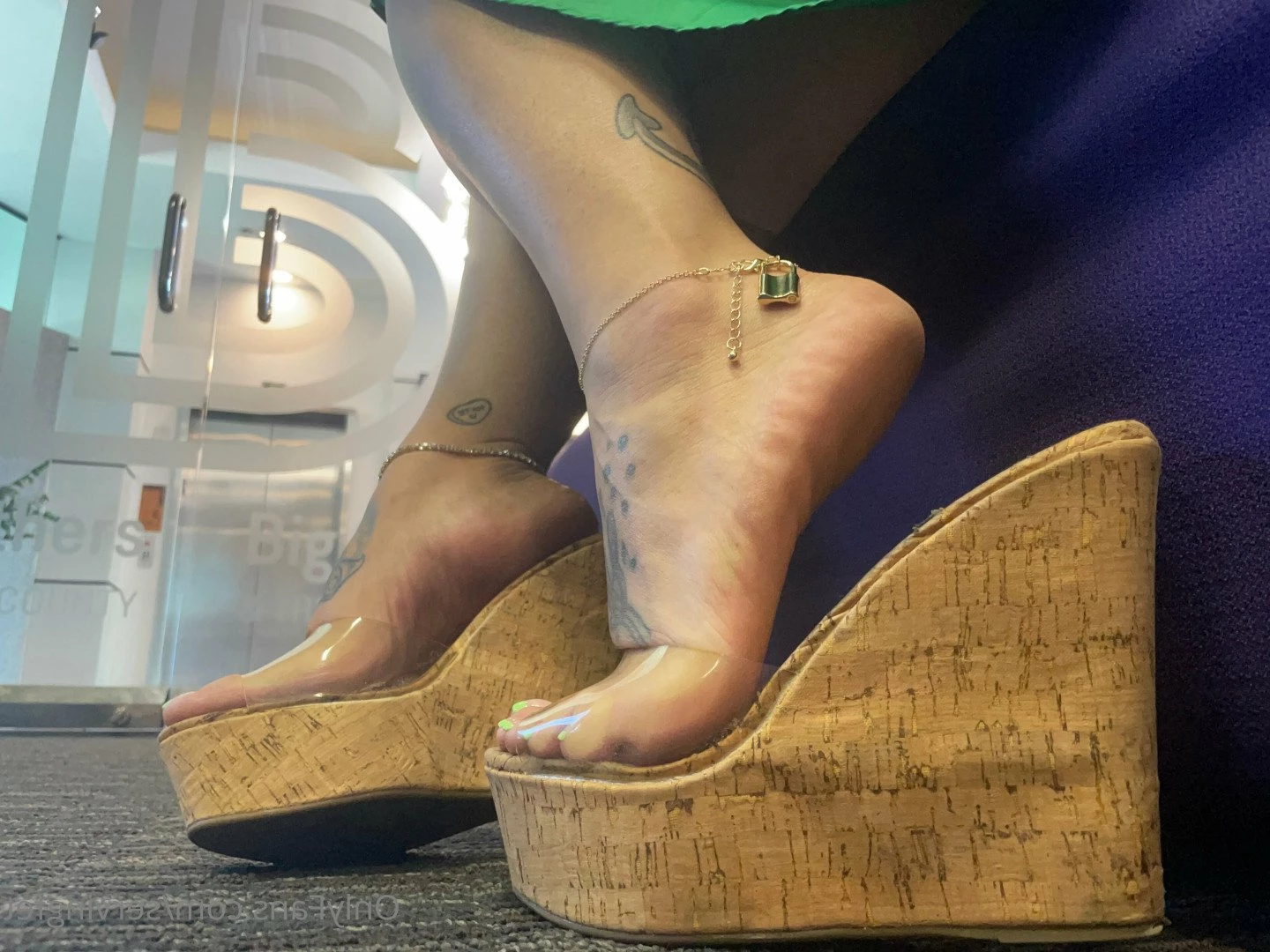SERVINGBAREFEET [ servingfet ] Onlyfans leaked photo 5085687 on Hotleaks.tv