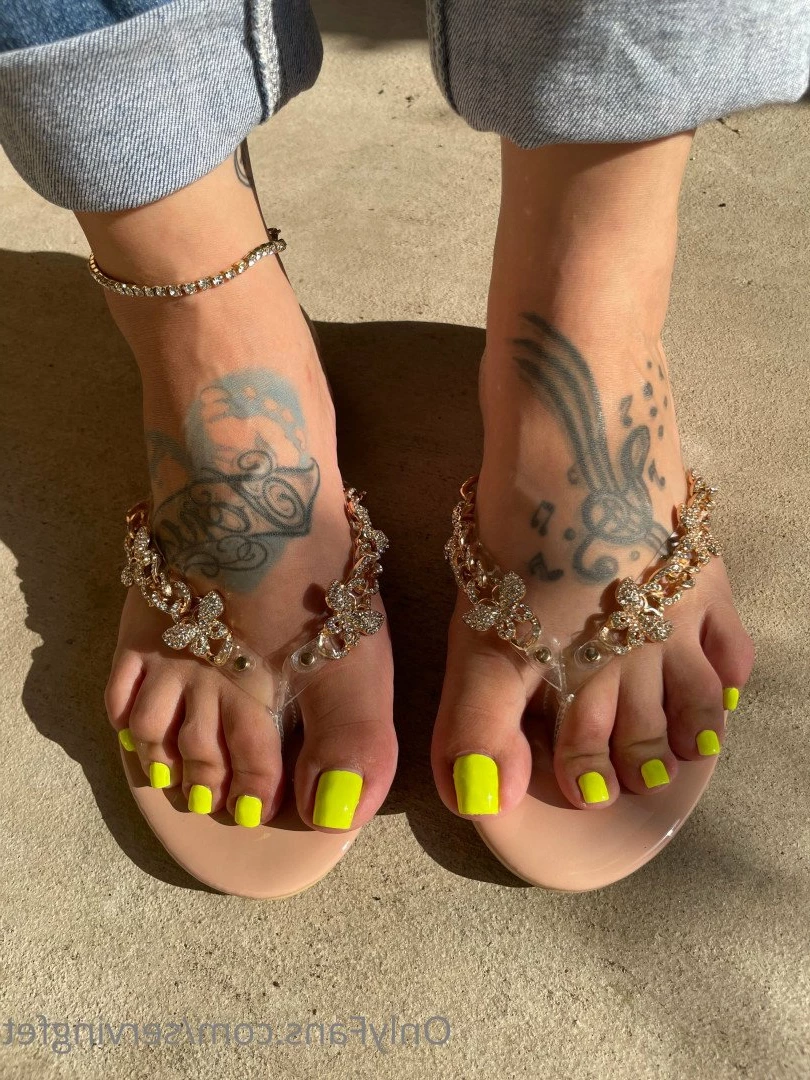 SERVINGBAREFEET [ servingfet ] Onlyfans leaked photo 5085892 on Hotleaks.tv