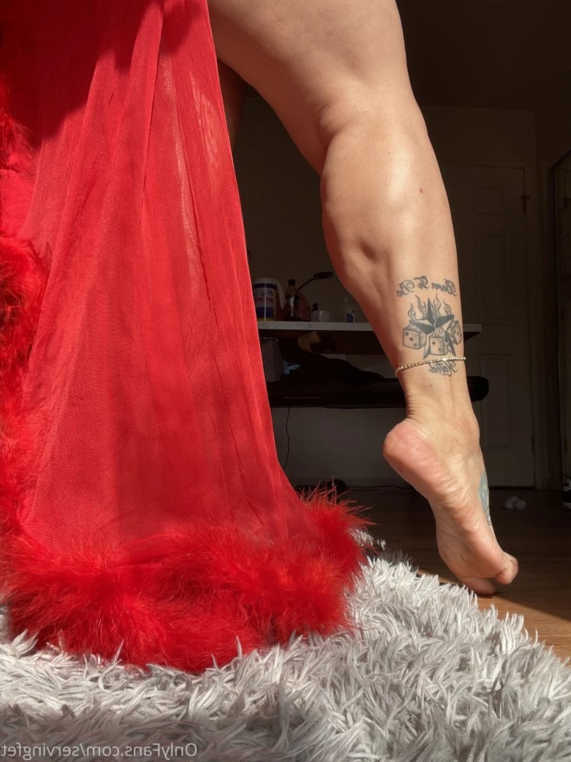 SERVINGBAREFEET [ servingfet ] Onlyfans leaked photo 5086005 on Hotleaks.tv