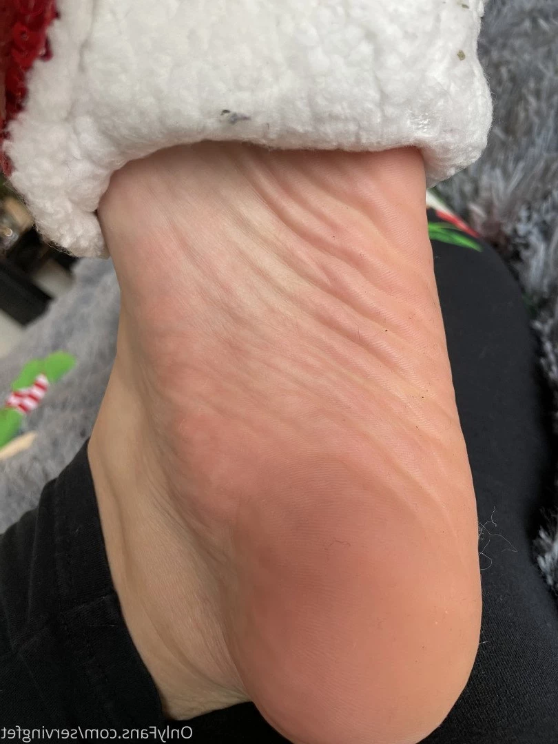 SERVINGBAREFEET [ servingfet ] Onlyfans leaked photo 5086277 on Hotleaks.tv