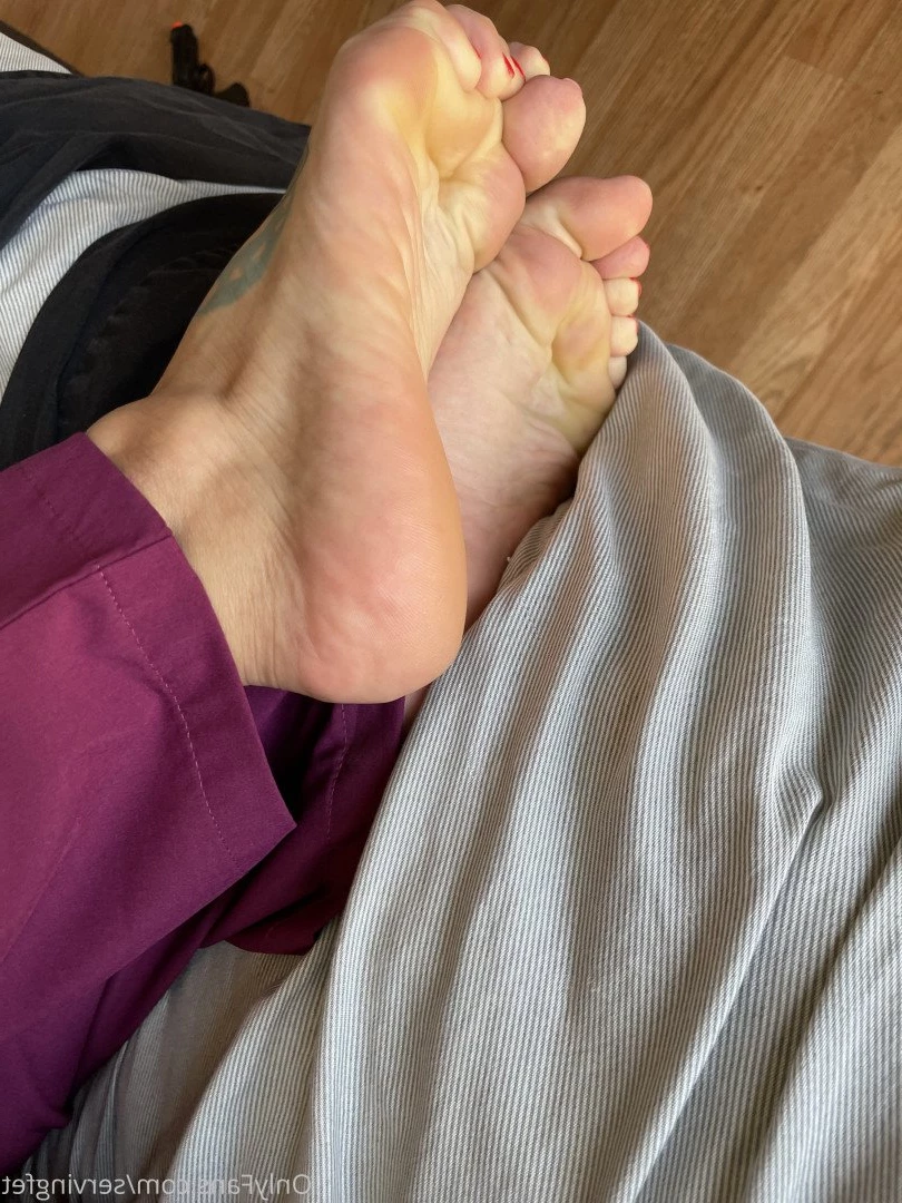 SERVINGBAREFEET [ servingfet ] Onlyfans leaked photo 5088381 on Hotleaks.tv