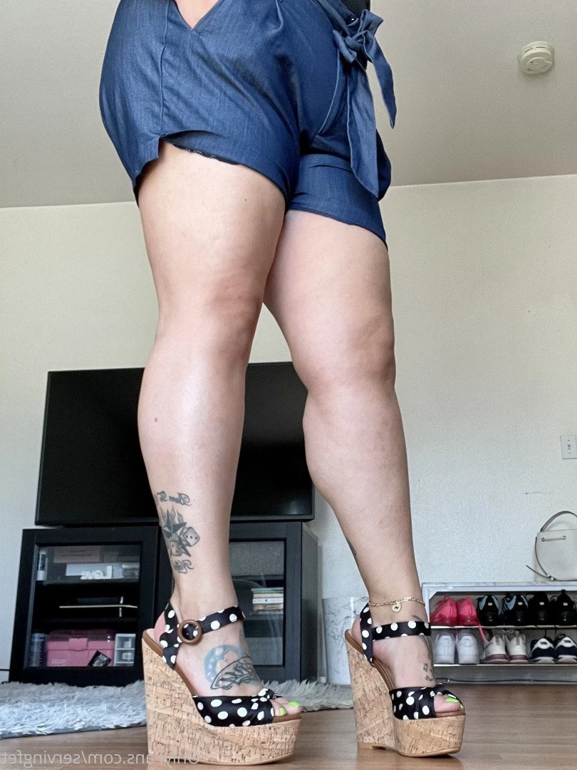 SERVINGBAREFEET [ servingfet ] Onlyfans leaked photo 5088618 on Hotleaks.tv