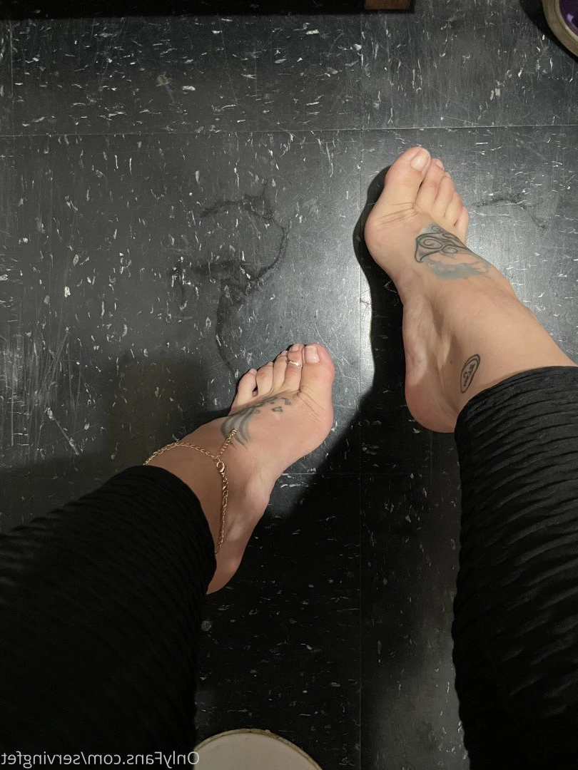 SERVINGBAREFEET [ servingfet ] Onlyfans leaked photo 5090219 on Hotleaks.tv