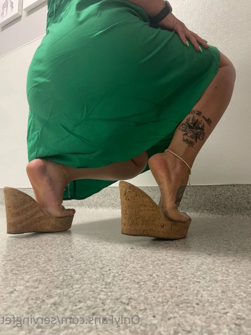 SERVINGBAREFEET [ servingfet ] Onlyfans leaked photo 5091133 on Hotleaks.tv