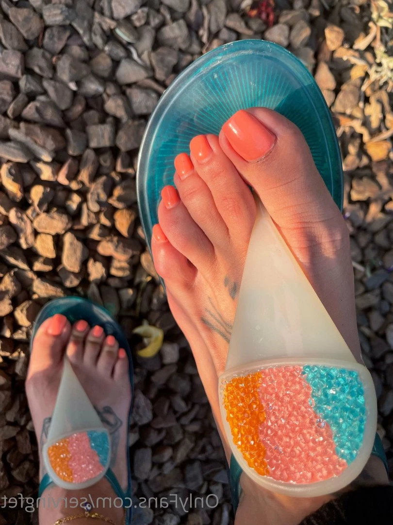 SERVINGBAREFEET [ servingfet ] Onlyfans leaked photo 5091271 on Hotleaks.tv