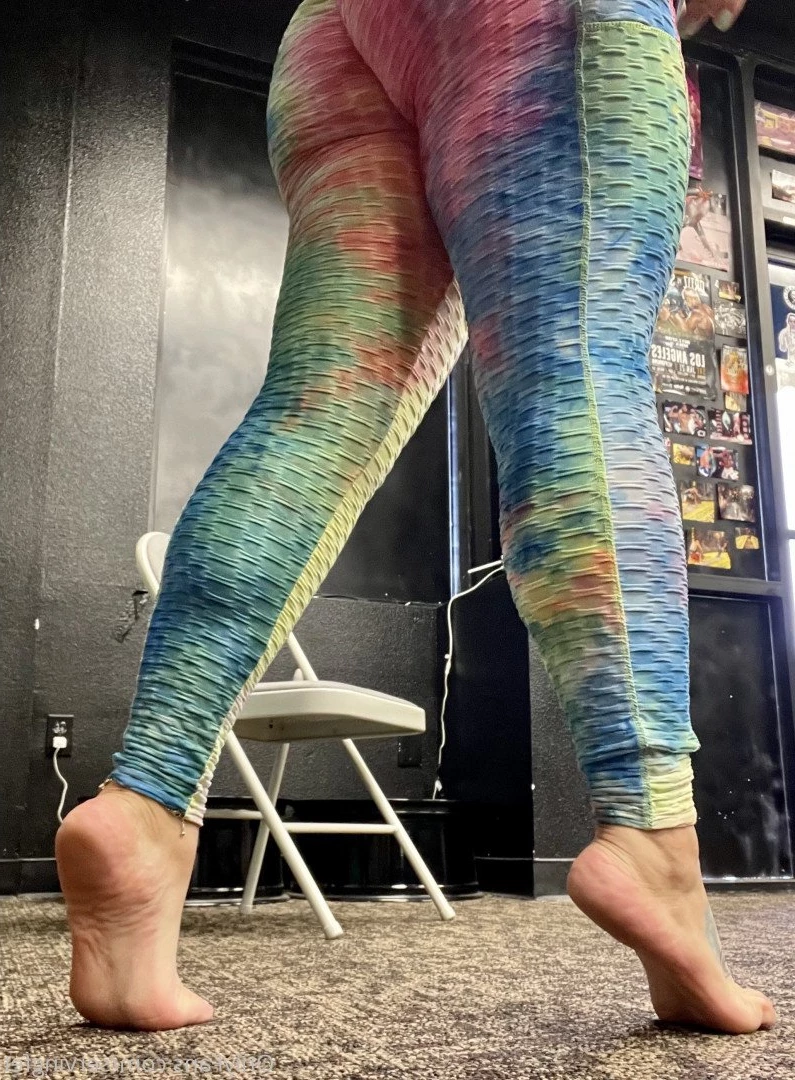 SERVINGBAREFEET [ servingfet ] Onlyfans leaked photo 5091821 on Hotleaks.tv