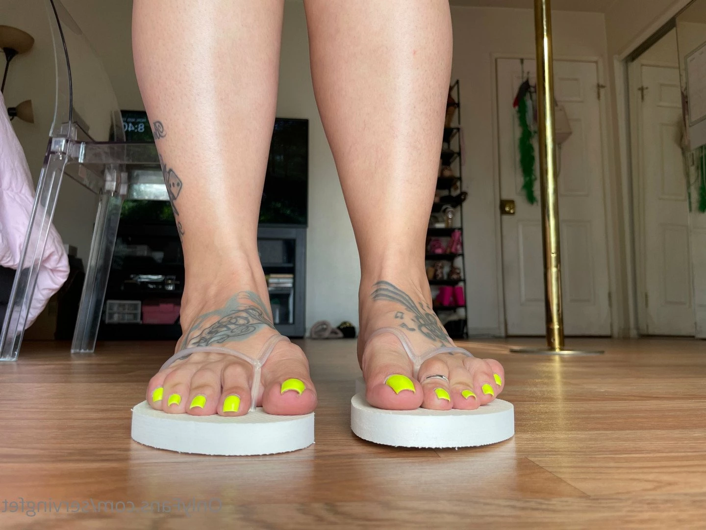 SERVINGBAREFEET [ servingfet ] Onlyfans leaked photo 5092188 on Hotleaks.tv