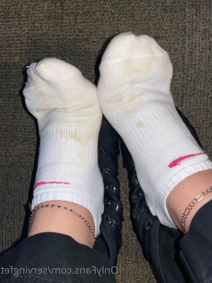 SERVINGBAREFEET [ servingfet ] Onlyfans leaked photo 5092207 on Hotleaks.tv