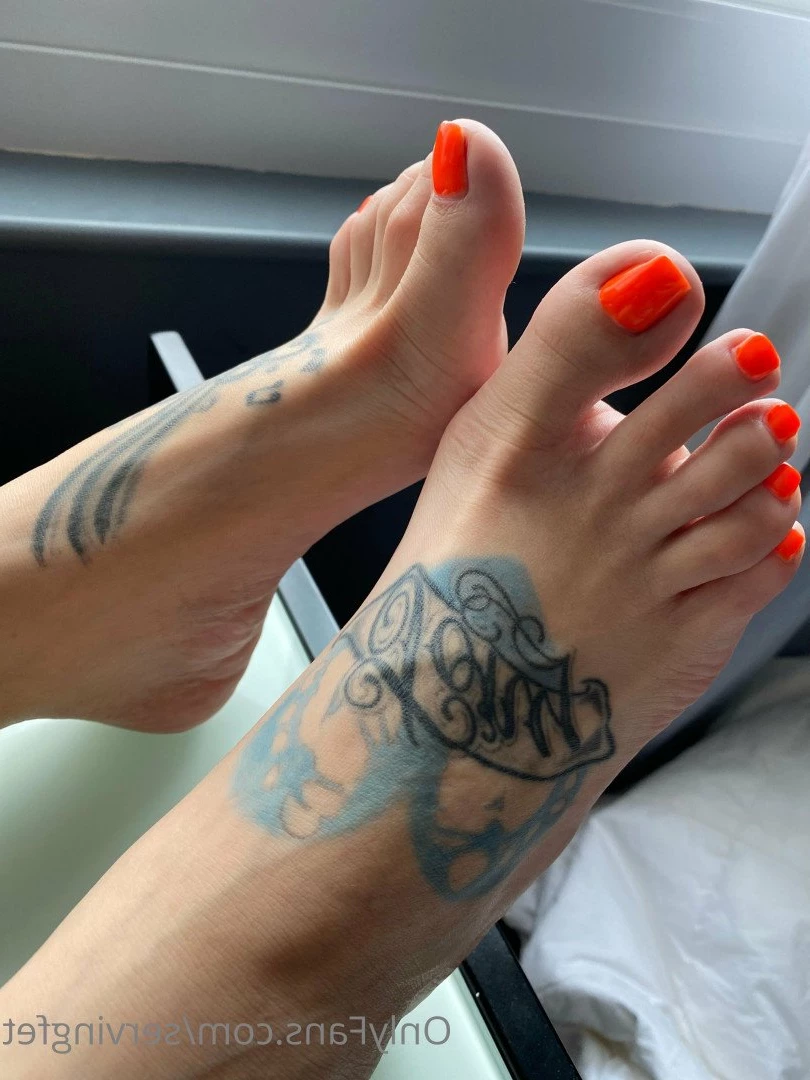 SERVINGBAREFEET [ servingfet ] Onlyfans leaked photo 5092365 on Hotleaks.tv