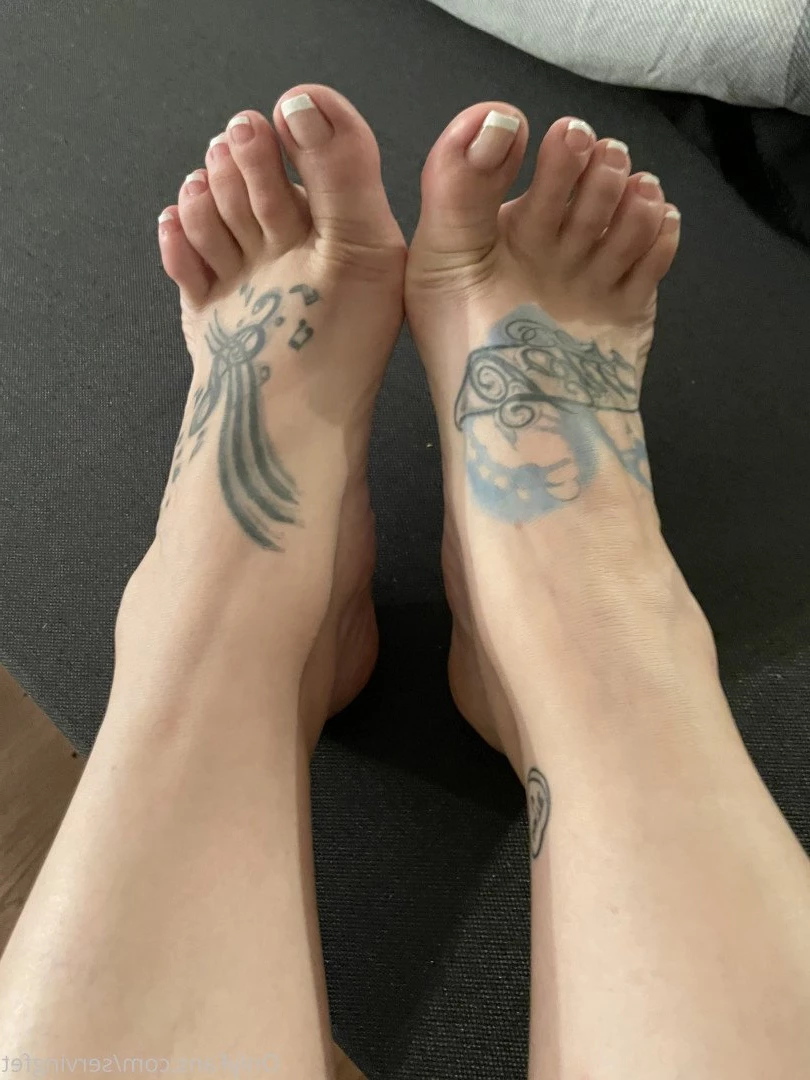 SERVINGBAREFEET [ servingfet ] Onlyfans leaked photo 5092729 on Hotleaks.tv