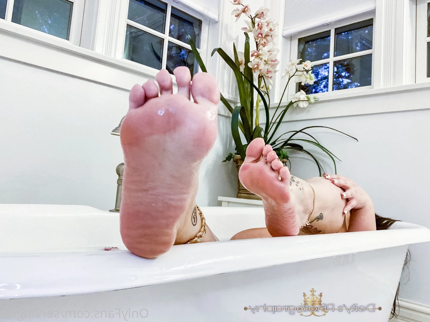SERVINGBAREFEET [ servingfet ] Onlyfans leaked photo 5092767 on Hotleaks.tv