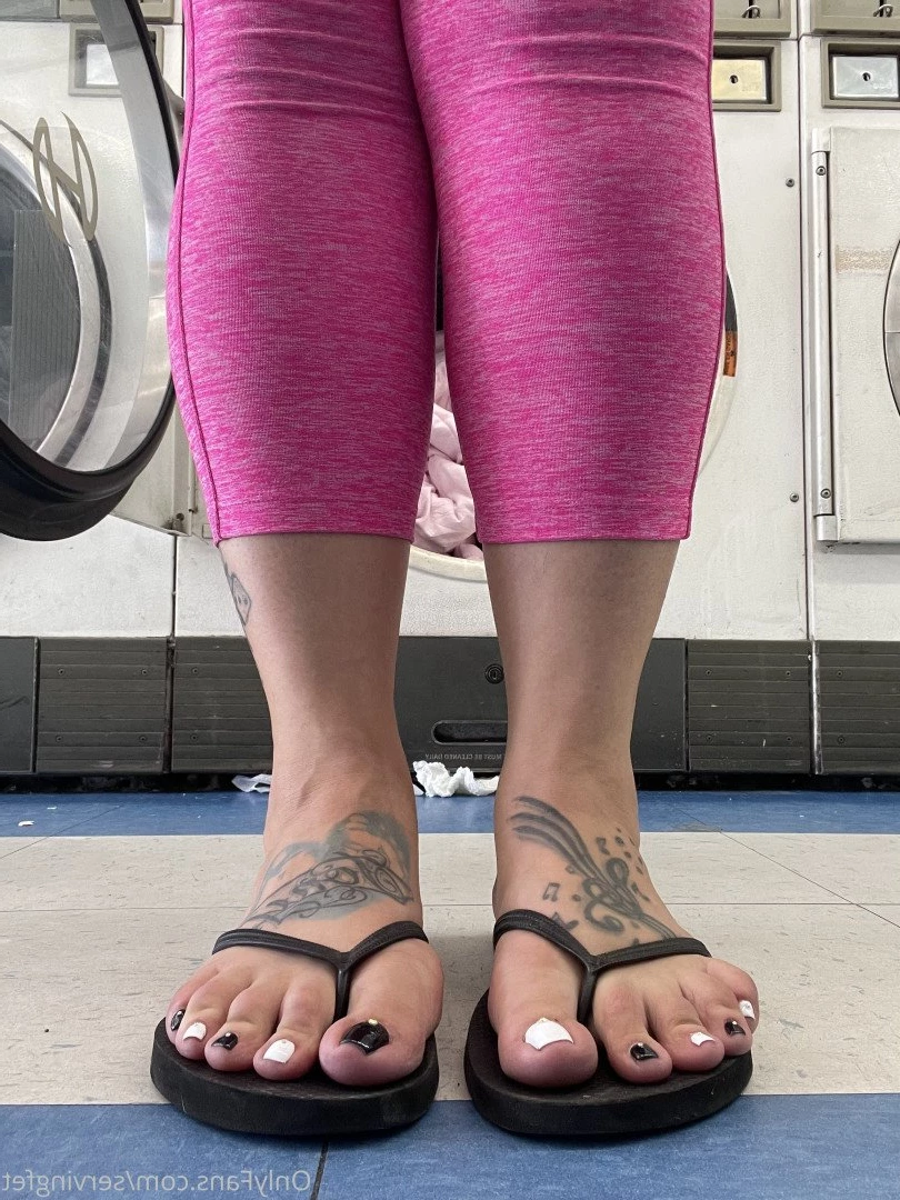 SERVINGBAREFEET [ servingfet ] Onlyfans leaked photo 5093528 on Hotleaks.tv