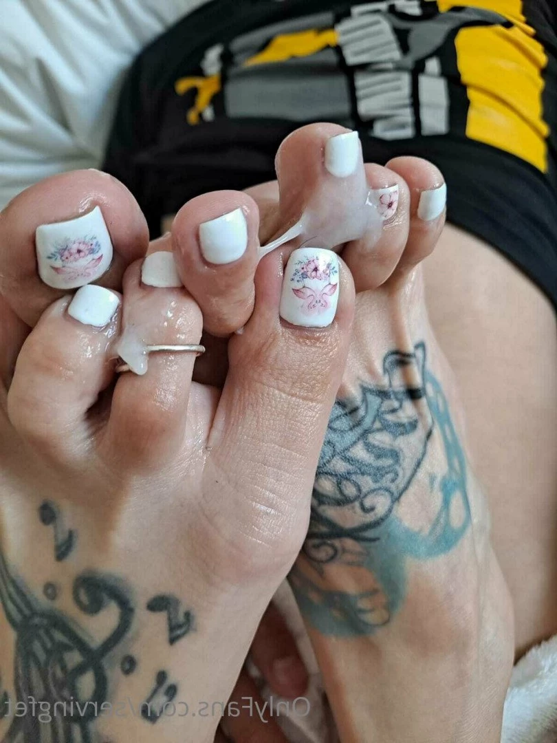 SERVINGBAREFEET [ servingfet ] Onlyfans leaked photo 5094146 on Hotleaks.tv