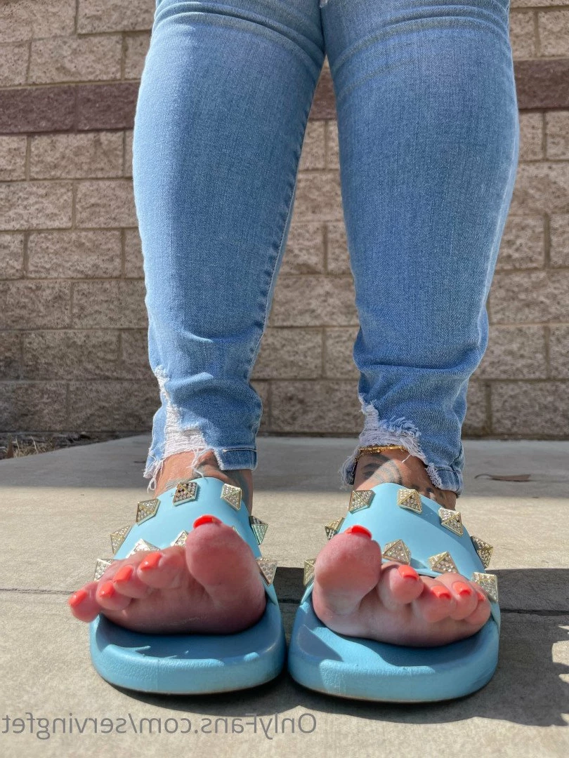 SERVINGBAREFEET [ servingfet ] Onlyfans leaked photo 5094444 on Hotleaks.tv
