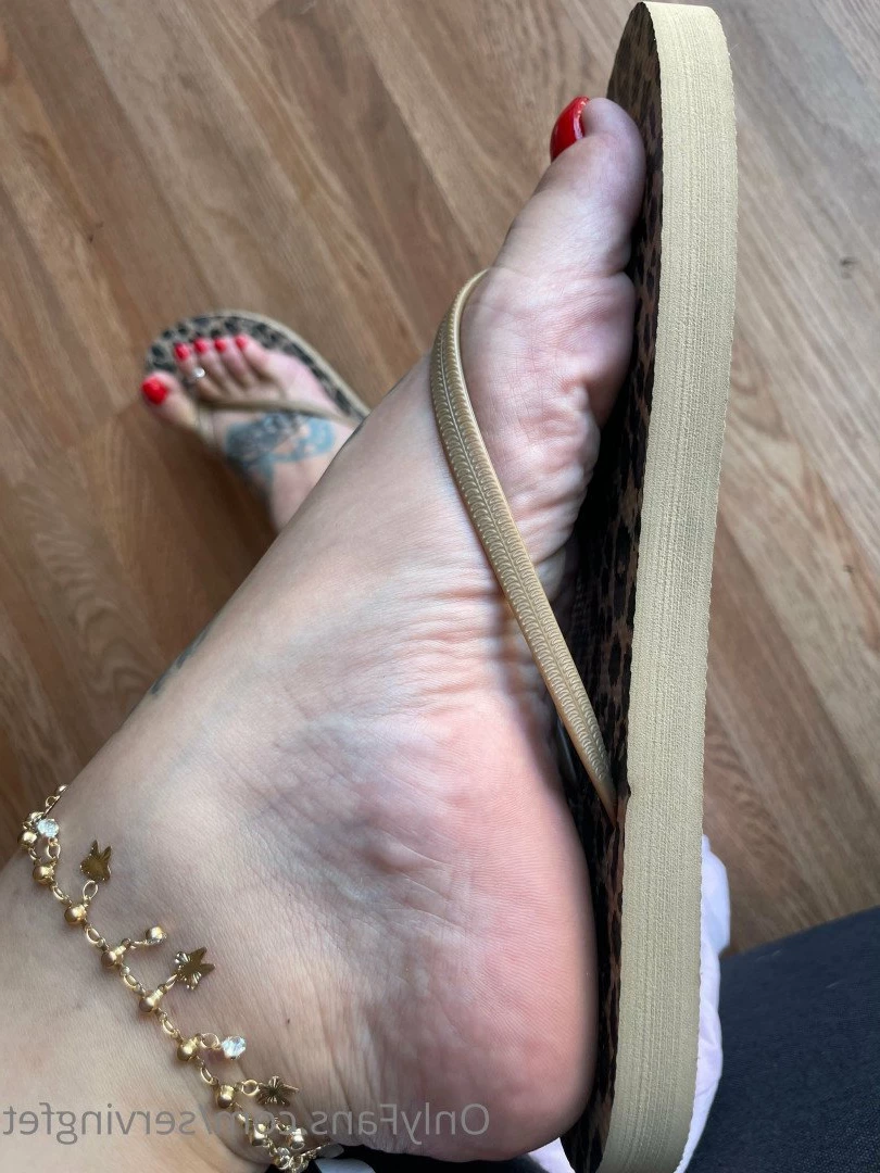 SERVINGBAREFEET [ servingfet ] Onlyfans leaked photo 5094711 on Hotleaks.tv