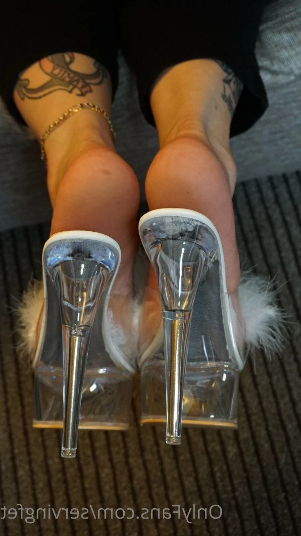 SERVINGBAREFEET [ servingfet ] Onlyfans leaked photo 5094754 on Hotleaks.tv