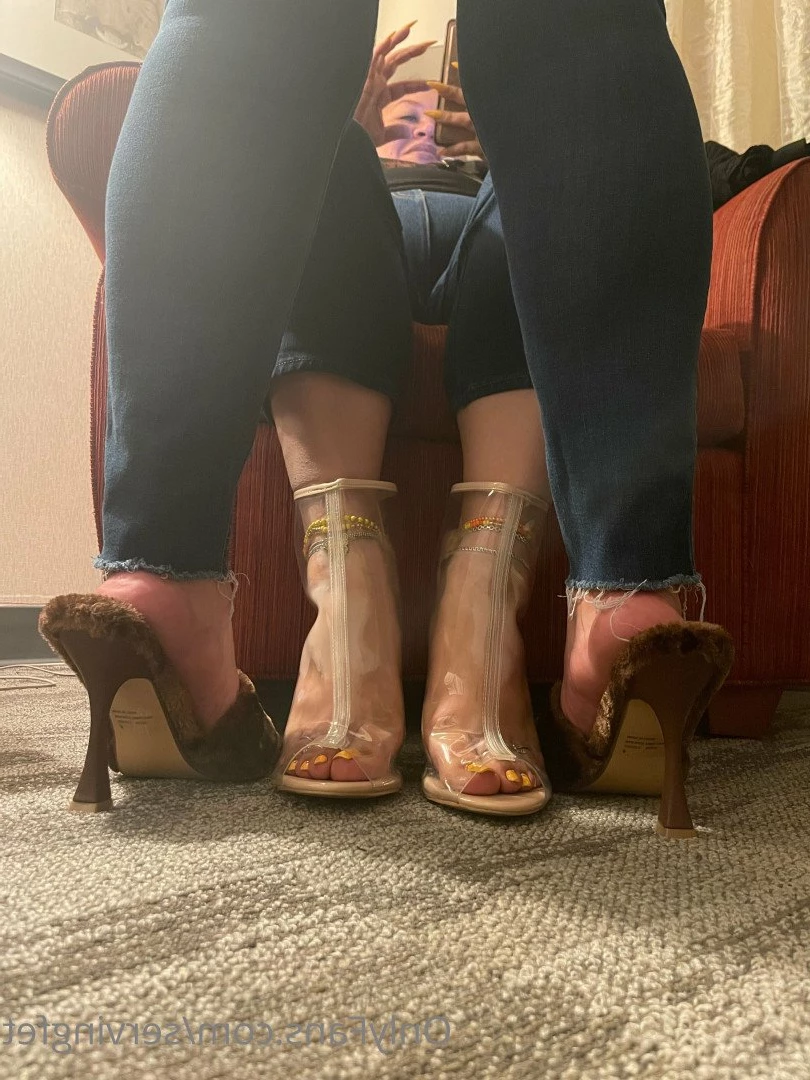 SERVINGBAREFEET [ servingfet ] Onlyfans leaked photo 5095163 on Hotleaks.tv