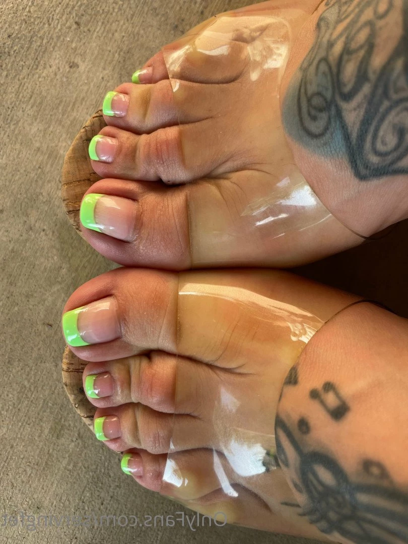 SERVINGBAREFEET [ servingfet ] Onlyfans leaked photo 5097561 on Hotleaks.tv