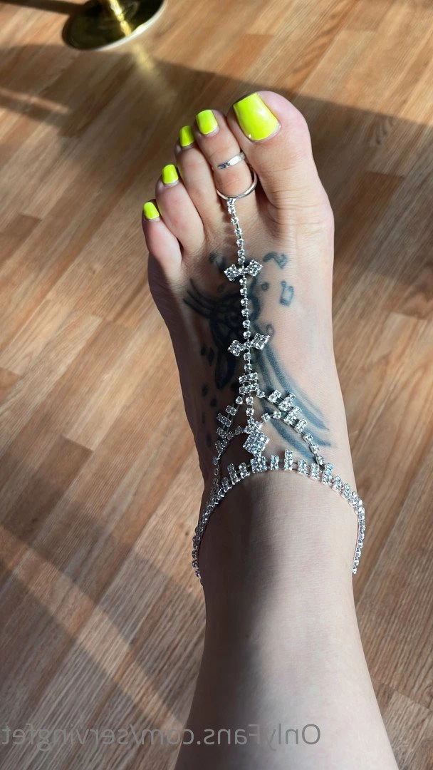 SERVINGBAREFEET [ servingfet ] Onlyfans leaked photo 5097744 on Hotleaks.tv
