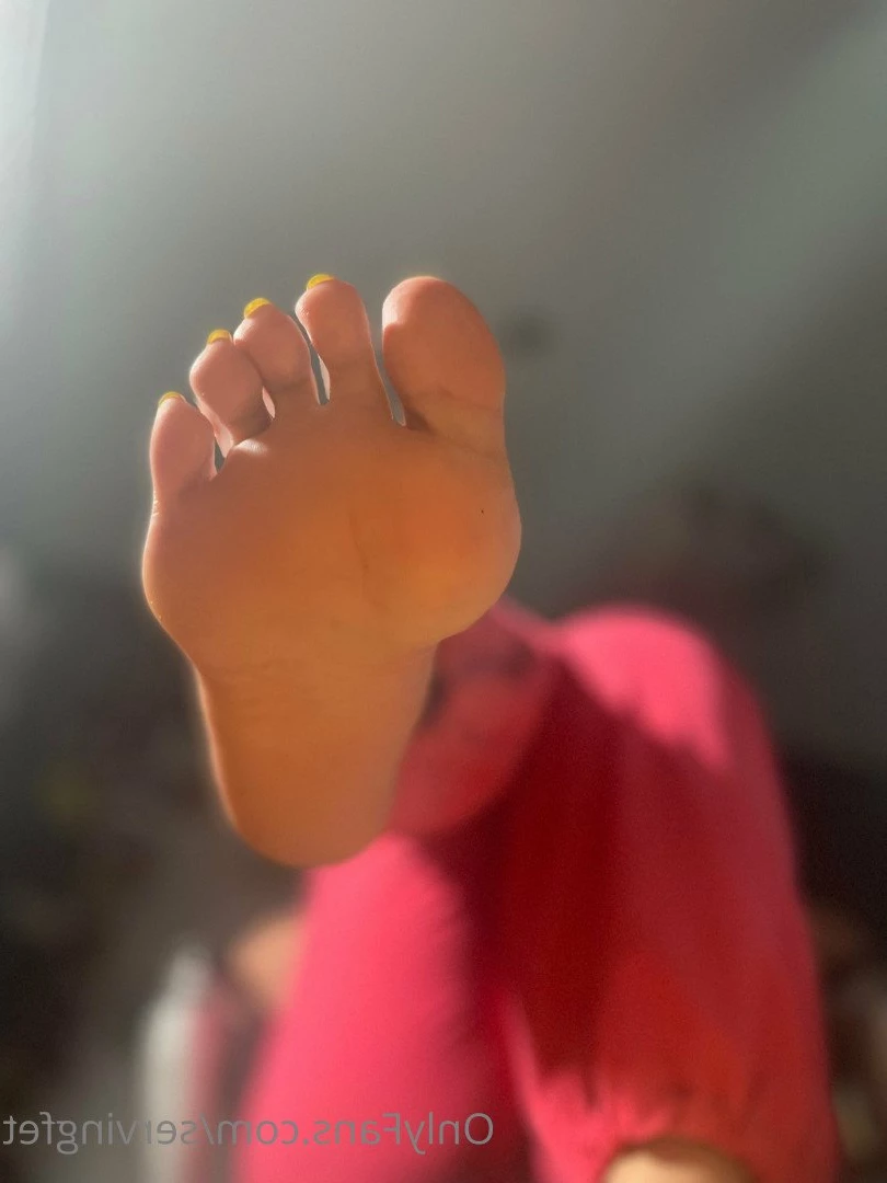SERVINGBAREFEET [ servingfet ] Onlyfans leaked photo 5097907 on Hotleaks.tv