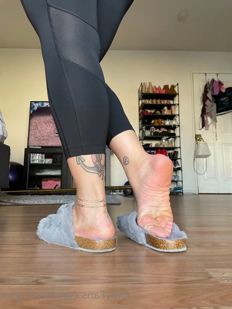 SERVINGBAREFEET [ servingfet ] Onlyfans leaked photo 5097920 on Hotleaks.tv