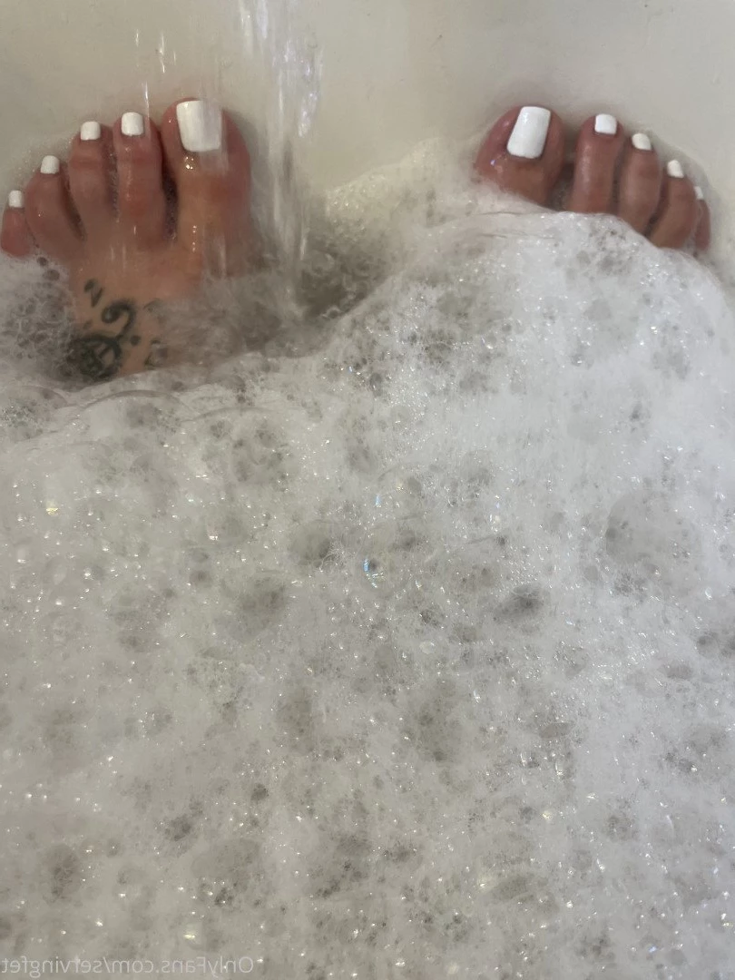 SERVINGBAREFEET [ servingfet ] Onlyfans leaked photo 5098001 on Hotleaks.tv