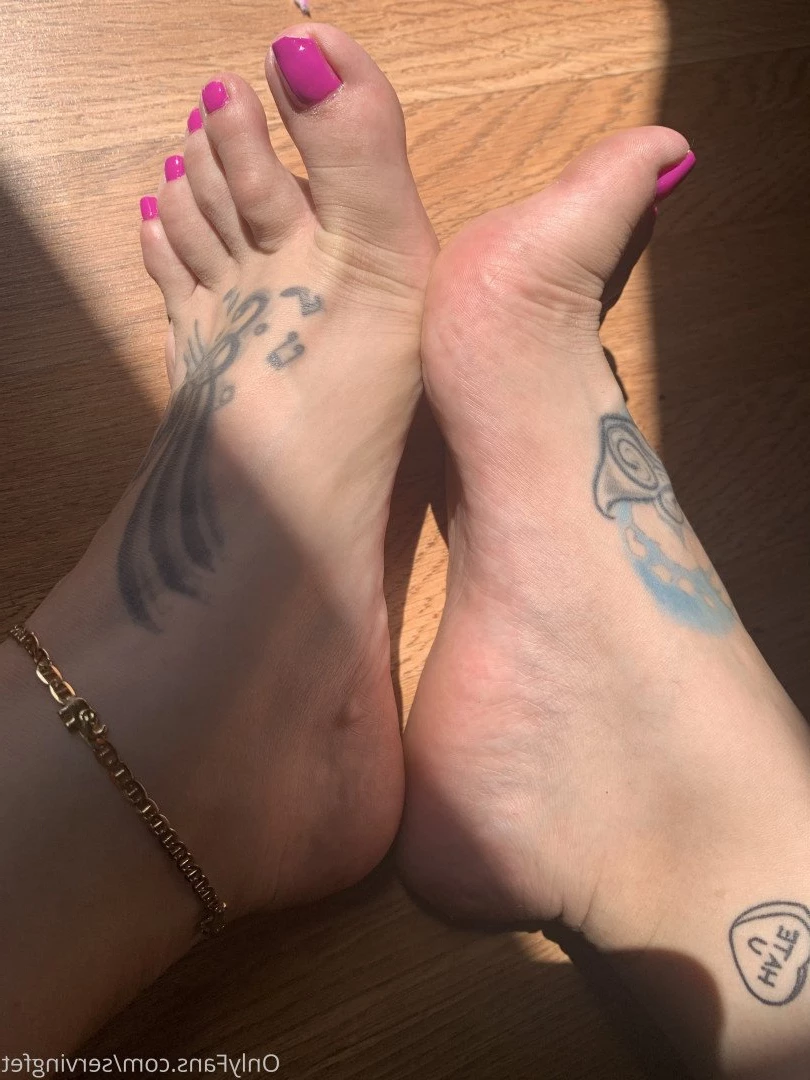SERVINGBAREFEET [ servingfet ] Onlyfans leaked photo 5098308 on Hotleaks.tv