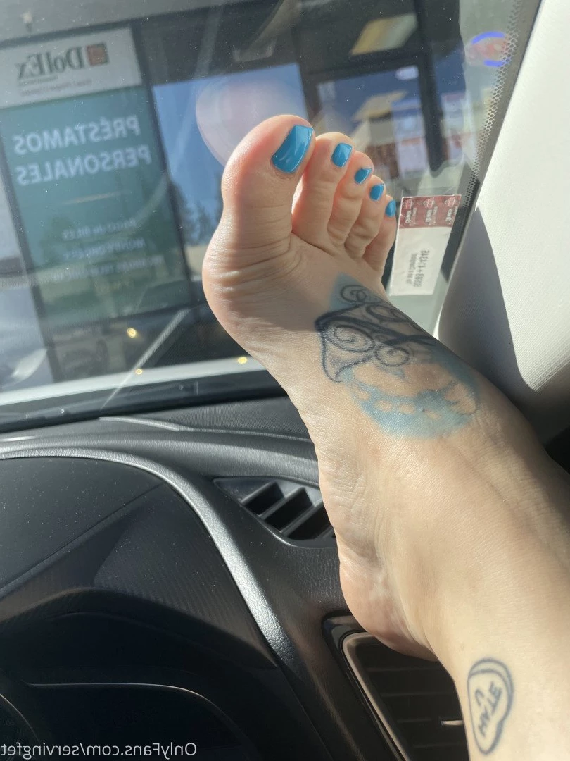 SERVINGBAREFEET [ servingfet ] Onlyfans leaked photo 5098348 on Hotleaks.tv