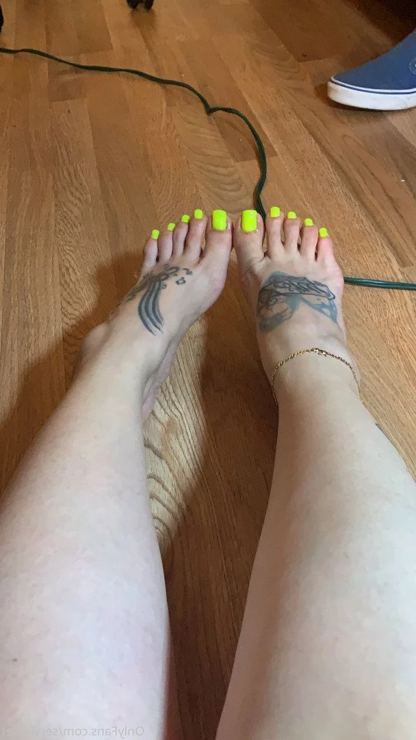 SERVINGBAREFEET [ servingfet ] Onlyfans leaked photo 5098532 on Hotleaks.tv