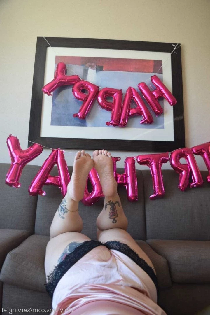 SERVINGBAREFEET [ servingfet ] Onlyfans leaked photo 5098543 on Hotleaks.tv