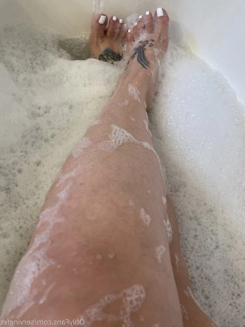 SERVINGBAREFEET [ servingfet ] Onlyfans leaked photo 5099075 on Hotleaks.tv