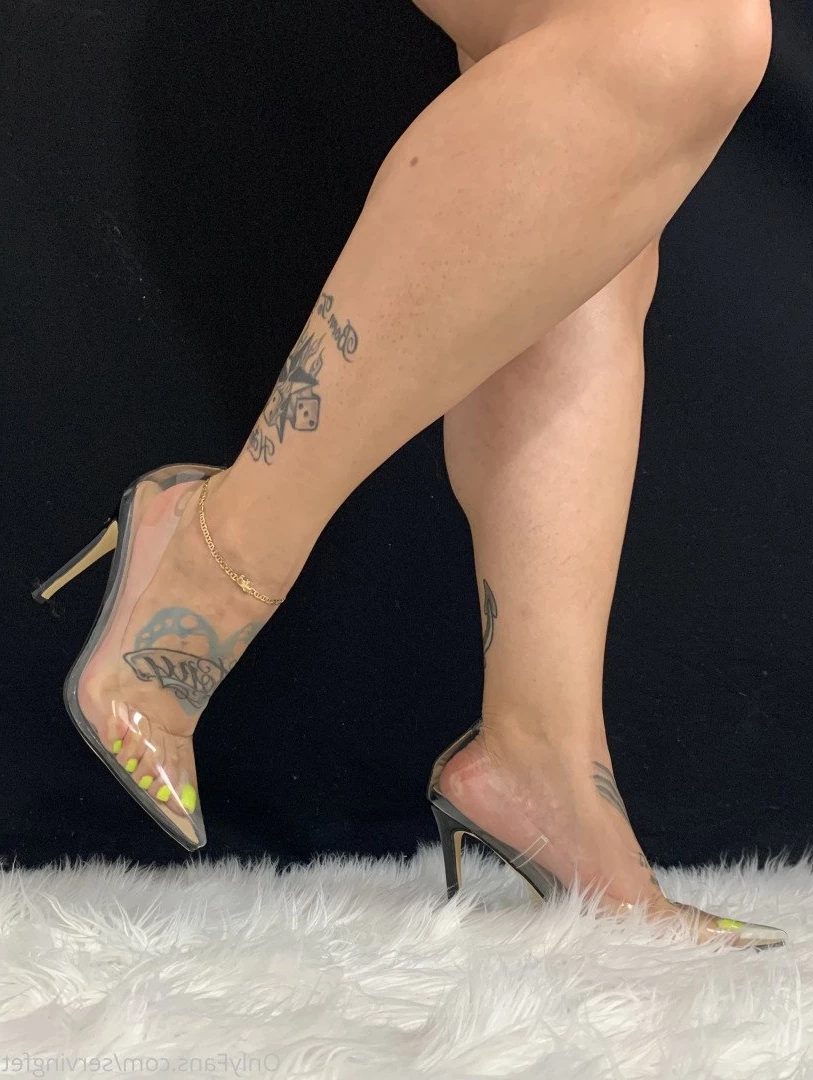 SERVINGBAREFEET [ servingfet ] Onlyfans leaked photo 5099223 on Hotleaks.tv