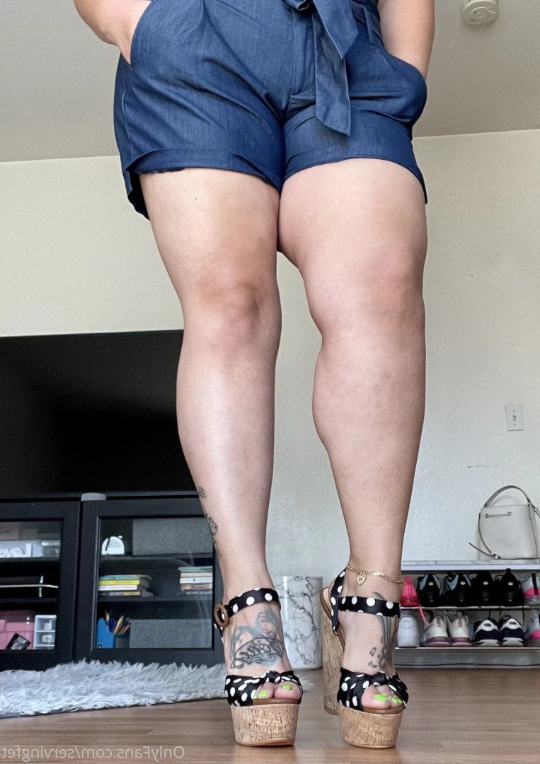SERVINGBAREFEET [ servingfet ] Onlyfans leaked photo 5099364 on Hotleaks.tv