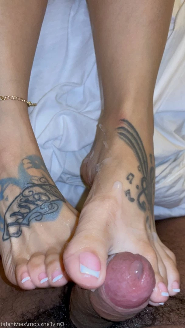 SERVINGBAREFEET [ servingfet ] Onlyfans leaked photo 5100508 on Hotleaks.tv