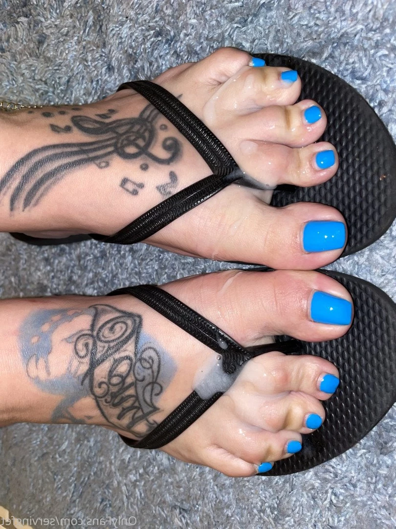 SERVINGBAREFEET [ servingfet ] Onlyfans leaked photo 5100712 on Hotleaks.tv
