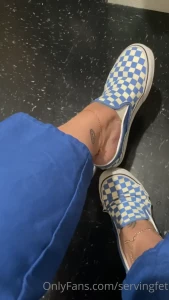 SERVINGBAREFEET [ servingfet ] Onlyfans leaked video 5343906 on Hotleaks.tv
