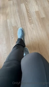 SERVINGBAREFEET [ servingfet ] Onlyfans leaked video 5343913 on Hotleaks.tv
