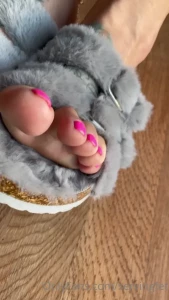SERVINGBAREFEET [ servingfet ] Onlyfans leaked video 5343926 on Hotleaks.tv