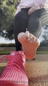 SERVINGBAREFEET [ servingfet ] Onlyfans leaked video 5343982 on Hotleaks.tv