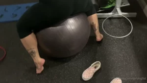 SERVINGBAREFEET [ servingfet ] Onlyfans leaked video 5344007 on Hotleaks.tv